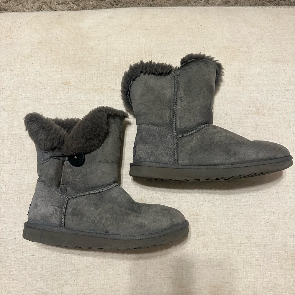 UGG Gray Winter Rain Boots Suede Fur Lining